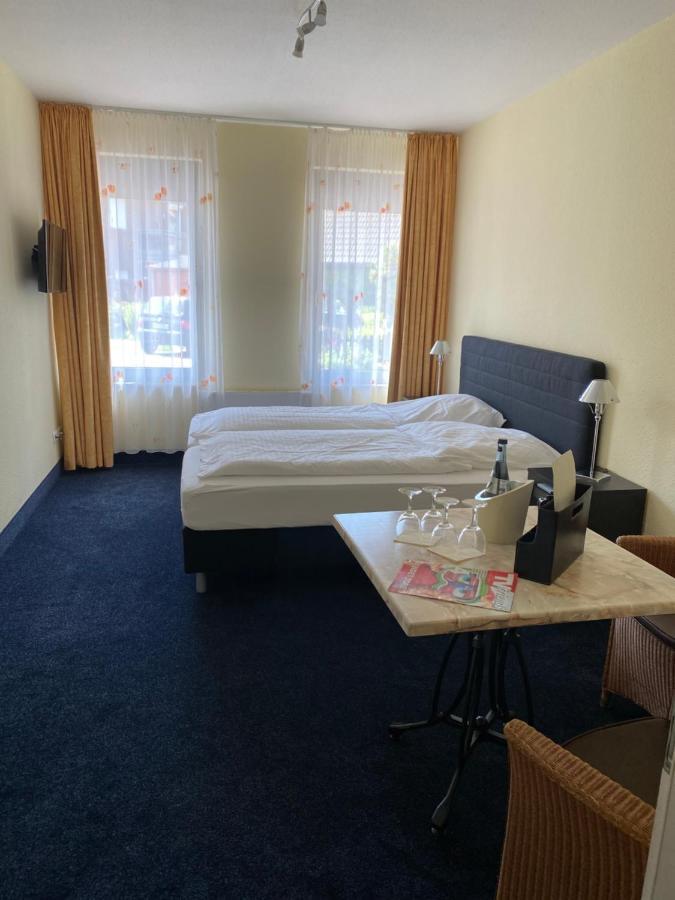 Nordseehotel Benser Hof Bensersiel Buitenkant foto