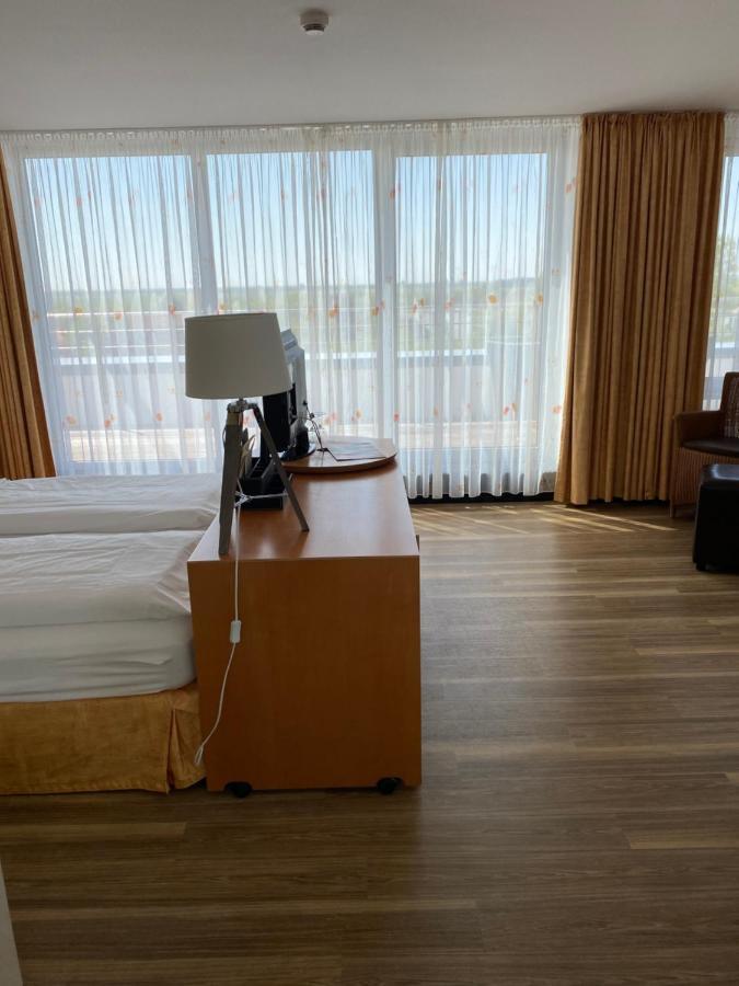 Nordseehotel Benser Hof Bensersiel Buitenkant foto