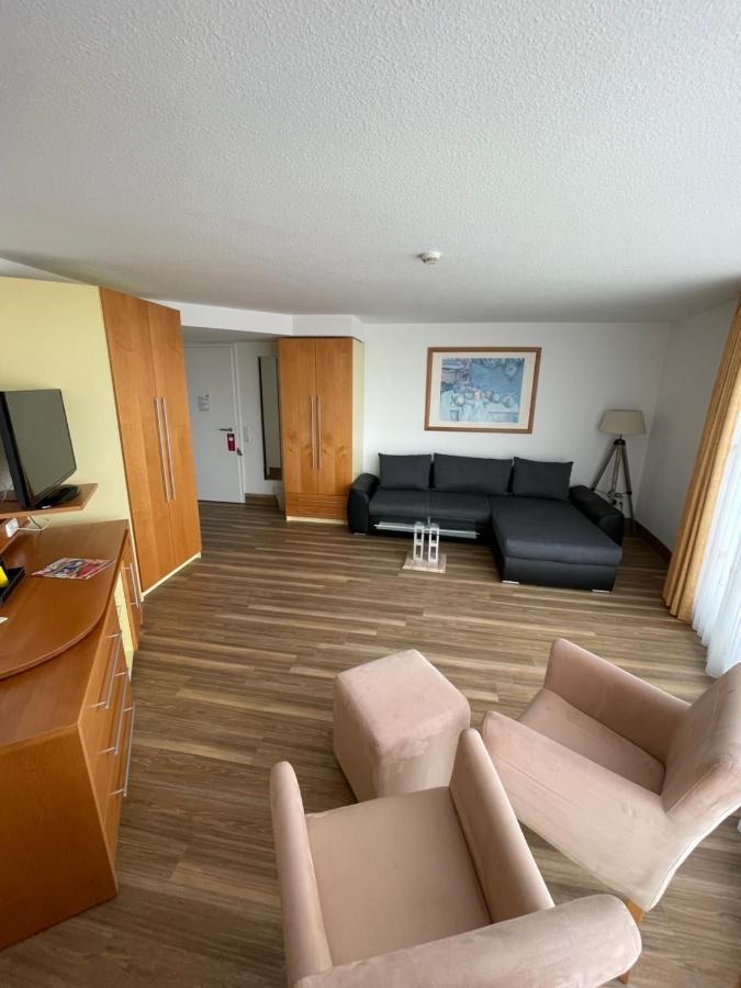 Nordseehotel Benser Hof Bensersiel Buitenkant foto