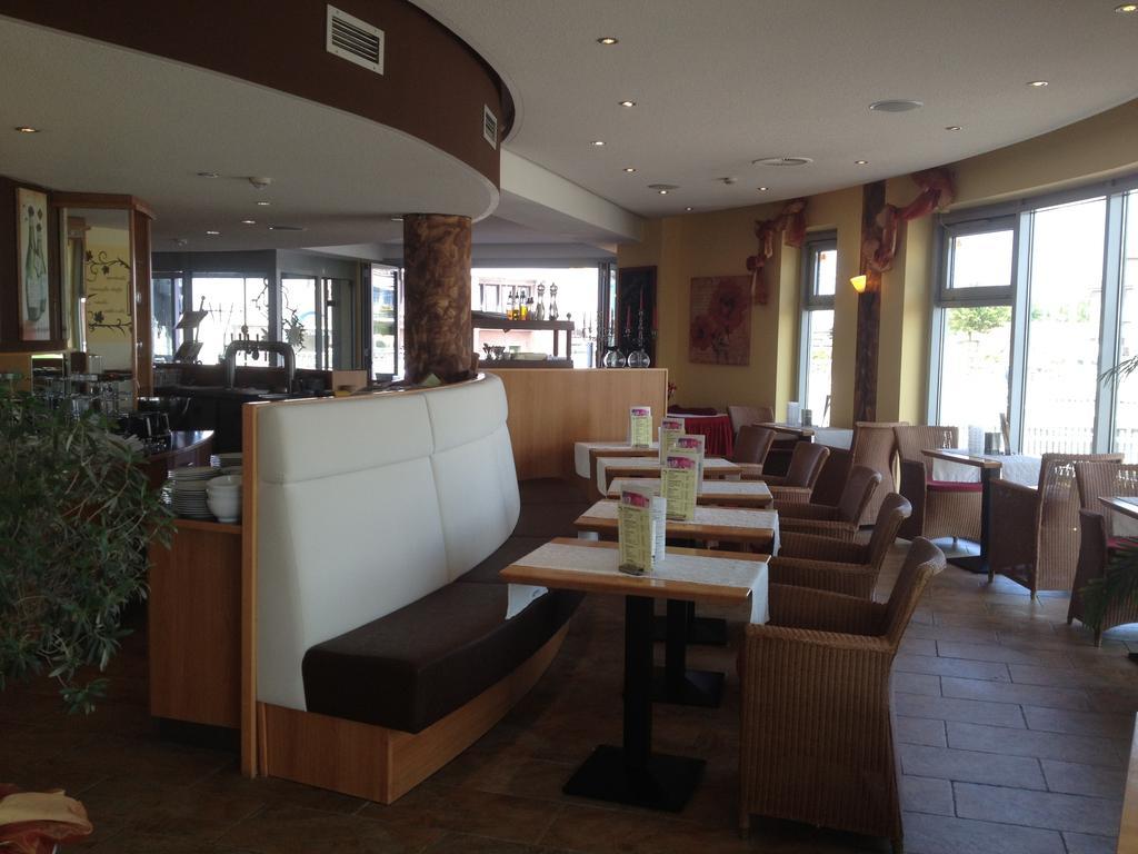 Nordseehotel Benser Hof Bensersiel Buitenkant foto