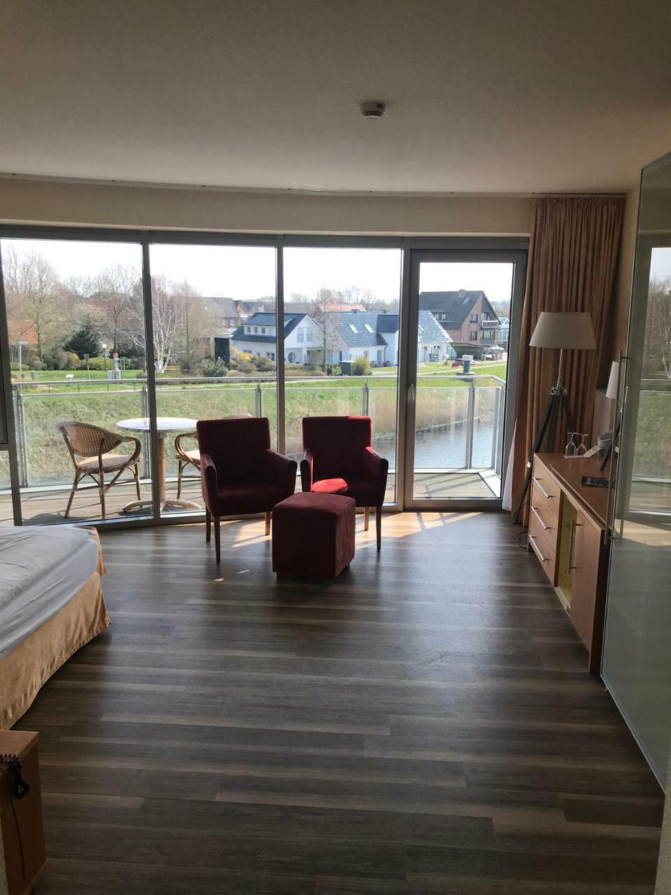 Nordseehotel Benser Hof Bensersiel Buitenkant foto