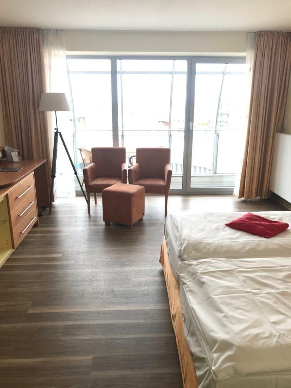 Nordseehotel Benser Hof Bensersiel Buitenkant foto